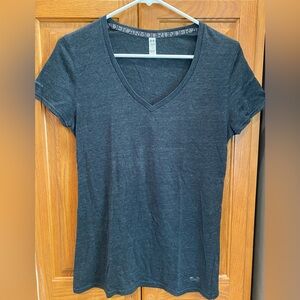 Under Amour V-neck T-shirt. Size medium. Gray color.
